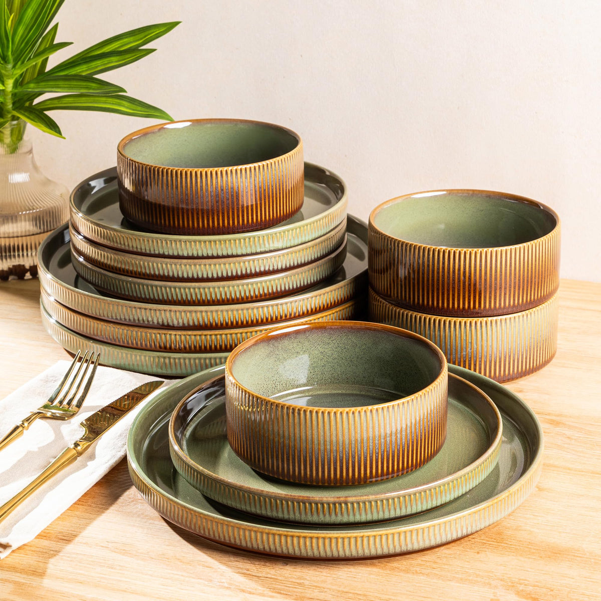 TheTerra Ceramic Dinnerware Plates & Bowls Set