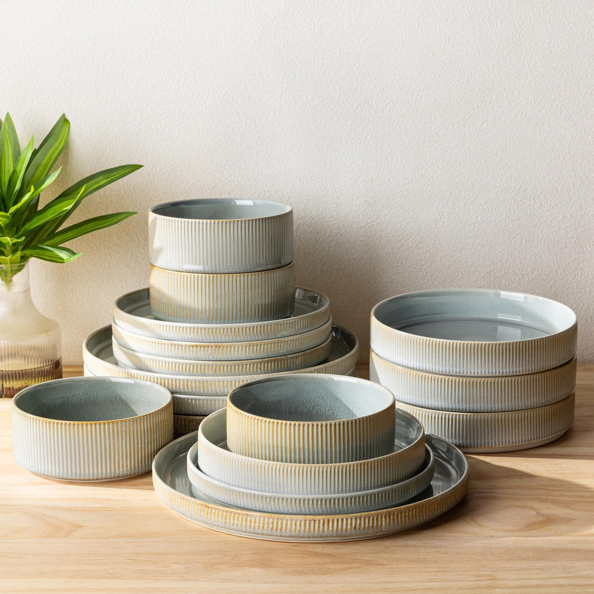 TheTerra Ceramic Dinnerware Plates & Bowls Set