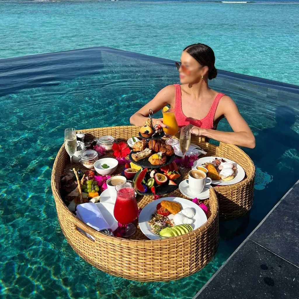 Heart-Shaped Woven Floating Pool Serving Tray for Parties