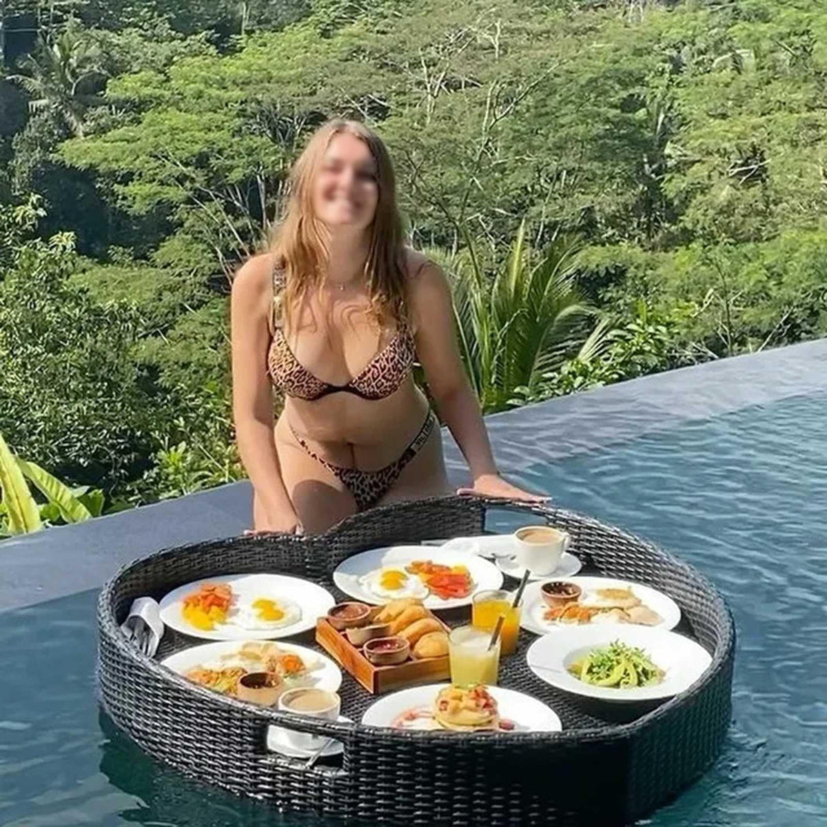 Heart-Shaped Woven Floating Pool Serving Tray for Parties