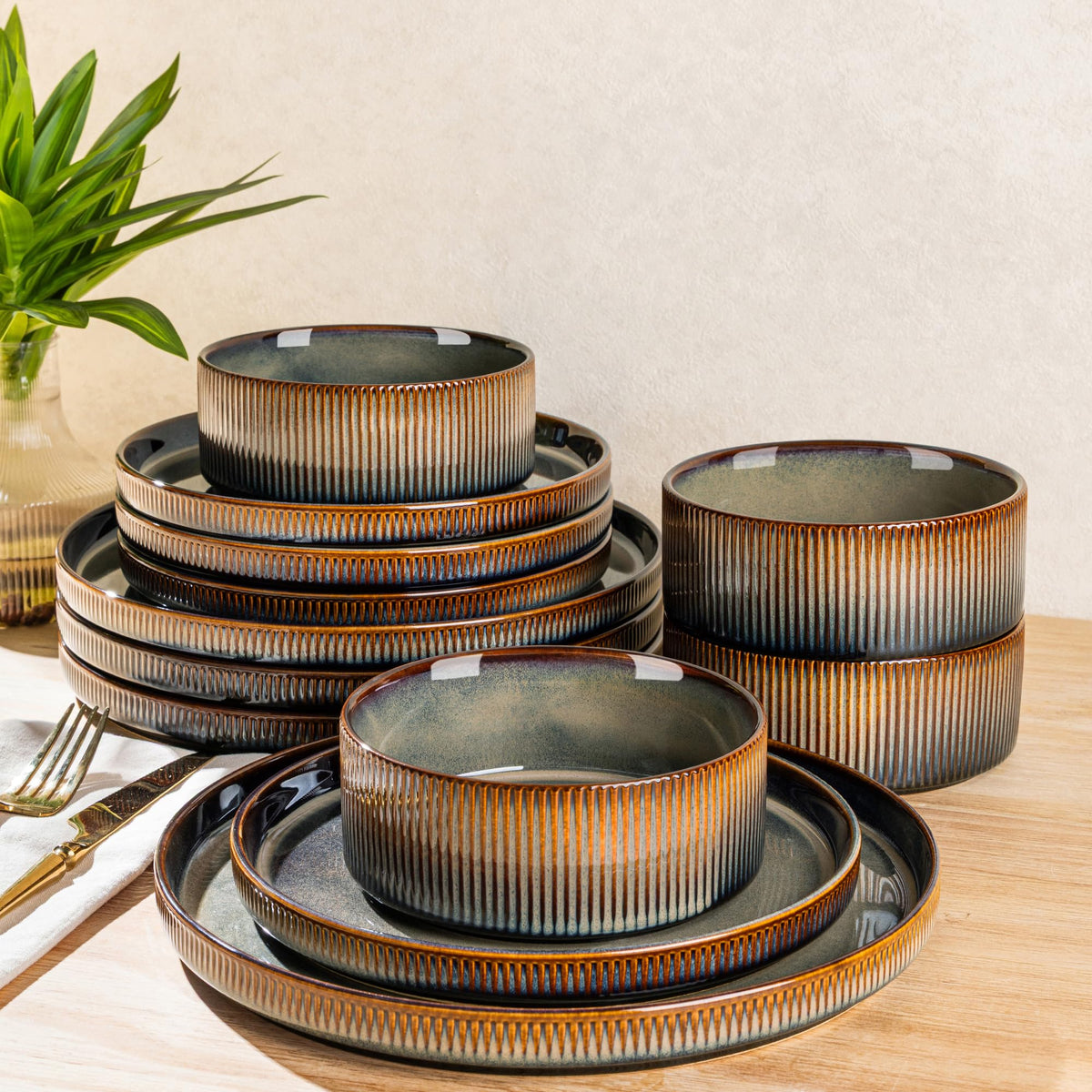 TheTerra Ceramic Dinnerware Plates & Bowls Set
